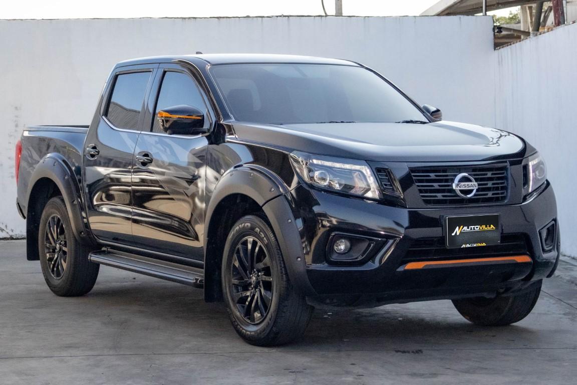 Nissan Navara NP300 2.5 EL Doublecab Calibre Black Edition II A/T *LK0510*